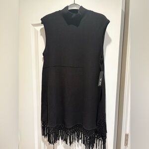 NIC& ZOE Black Sleeveless Fringe Hem Top